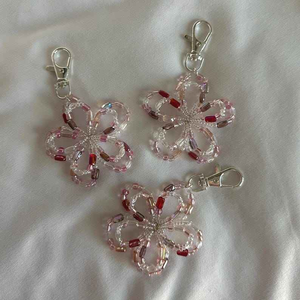 Porte-clés brodé de perles de rocaille avec étiquette personnalisée, porte-clés brodé de perles de rocaille avec nom pour breloques de sac - Product Image 3