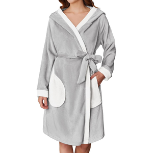 Peignoirs de bain à capuche en microfibre de luxe style coréen, ensemble de vêtements de nuit unisexe grande taille personnalisé, col en V respirant de haute qualité - Product Image 1