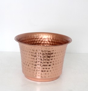 Cachepot ovale en métal martelé avec poignées latérales, pot à fleurs décoratif en fer - Product Image 2