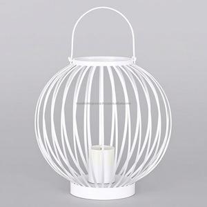 Linterna de tarro de vela de metal blanco moderno con asas para un ambiente interior y exterior único y elegante, perfecto para la decoración del hogar - Product Image 2