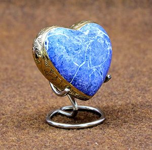 Vintage Brass Heart <b>Memorial</b> <b>Keepsake</b> Urn Funeral Ash Container Crafted With Refined Artistic Matte Surface Texture - Product Image 5