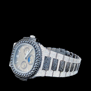 นาฬิกาแบรนด์เนมคุณภาพพรีเมียม ตัวเรือนสแตนเลสสตีลทรงเหลี่ยมประดับเพชรโมอิสซาไนต์ทรงกลมเต็มหน้าปัด พร้อมลวดลายโบราณ - Product Image 2