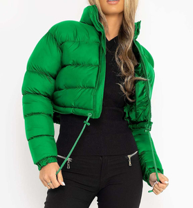 Chaqueta Casual para Mujer, Color Verde, Cuello con Capucha, Cierre de Cremallera, Largo Regular, 70% Poliéster Transpirable y Ecológico - Product Image 3