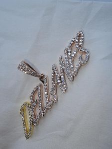 จี้เพชรโมอิสซาไนต์แท้ระดับพรีเมียม ดีไซน์ฮิปฮอป ประดับเงินแท้ 925 สลักชื่อหรือโลโก้ตามสั่ง ของขวัญสุดหรู - Product Image 4