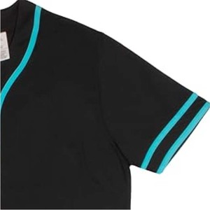 Camiseta de Béisbol Sublimada Transpirable Personalizada con Botones Completos, Equipamiento de Equipo, Camisa Ligera de Alto Rendimiento para Sóftbol - Product Image 3