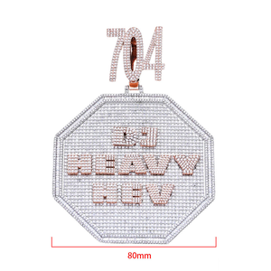 Collier pendentif hip-hop en argent et moissanite avec design de signal d'arrêt personnalisé, bijoux de luxe pour hommes - Product Image 1