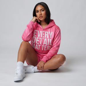 Ensemble short et sweat à capuche en polyester pour femme, imprimé lettres, deux pièces, avec short de survêtement imprimé et sweat court zippé - Product Image 3