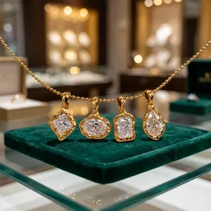 สร้อยคอจี้เพชรโมอิสซาไนต์ทรงปรินเซสคัทสำหรับผู้หญิงจาก Maruti Dia Jewels ตัวเรือนทอง 18K ดีไซน์คลาสสิก - Product Image 6