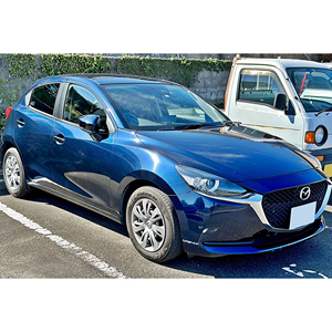 Hatchback d'occasion fiable, changement de vitesse fluide et consommation de carburant efficace, Mazda 2 d'occasion. - Product Image 6