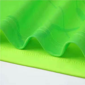 Vêtements de sport pour hommes, uniforme de football anti-plis, entièrement personnalisé, haute qualité, prix bas, maillot de football avec design personnalisé - Product Image 5