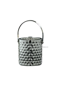 Cubo de hielo moderno de metal con acabado de espejo y juego de pinzas, ideal para fiestas de cócteles, bodas y ocasiones especiales. - Product Image 3