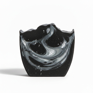 Jabón facial y corporal desintoxicante, hidratante, herbal, hecho a mano con carbón activado orgánico OEM, para el cuidado del acné y limpieza profunda. - Product Image 2