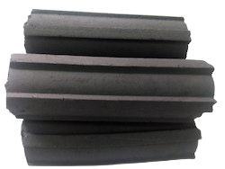 Briquetas de Carbón de Cáscara de Coco de Primera Calidad para Exportación KL, Grado Industrial, Gránulos Negros Hechos en India, Diseñados para Uso en Filtración - Product Image 3