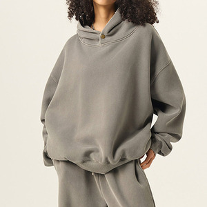 En stock, listo para enviar: Sudadera con capucha de estilo urbano al por mayor, ODM, lisa, de corte holgado, de forro polar, con lavado vintage y efecto desgastado, y diseño de cuello con broches. - Product Image 3