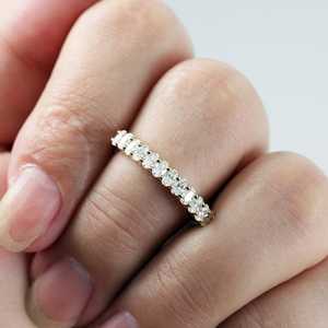 Bague demi-éternité en or massif 14 carats avec diamant ovale cultivé en laboratoire assorti, pour femme, cadeau de mariage surprise pour les amoureux - Product Image 3