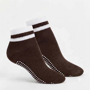 Chaussettes de sport personnalisées en gros – Qualité supérieure, design unique, antidérapantes, à prix abordable, motif uni, polyester/coton - Product Image 4