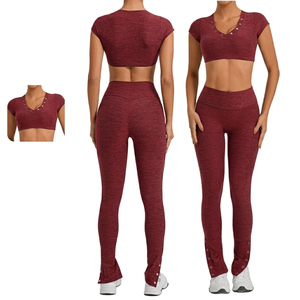 Conjunto Deportivo para Gimnasio con Logotipo Frontal Personalizado, Top Ajustado y Pantalones Cortos de Spandex/Nylon, Conjunto de Yoga - Product Image 1