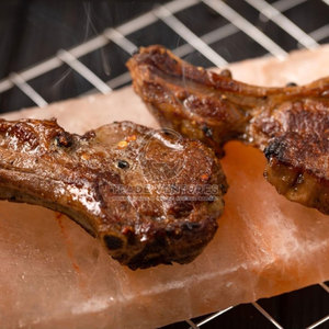 Placa de cocción de sal Rosa natural del Himalaya, piedra de losa tallada para parrilla de barbacoa para carne, pescado, pollo, hoteles, restaurantes - Product Image 2