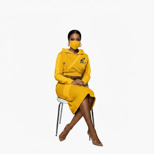 Ensemble jupe et crop top à capuche personnalisé OEM le plus vendu pour femme, avec impression de logo décontractée, idéal pour l'hiver - Product Image 6