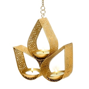 Portavelas de hierro simple Adorno de metal Decoración del hogar Portavelas negro para decoración del hogar Portavelas colgante - Product Image 1