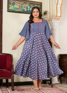 Robe Anarkali en rayonne grande taille pour femme, imprimé floral gris, smockée, brodée, col carré, manches évasées, tenue de maternité - Product Image 6