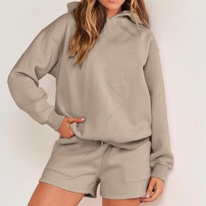 Conjunto de Sudadera con Capucha Gris Sólido para Mujer, Pantalones Cortos de Algodón y Forro Polar, Atuendo Combinado Informal, Estilo Veraniego - Product Image 3
