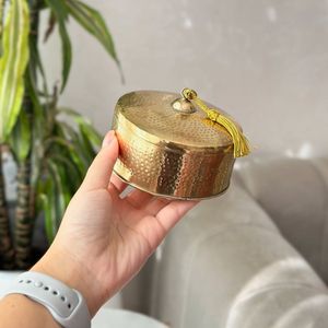 Recipientes decorativos de latón premium para velas, portavelas para centros de mesa de boda. - Product Image 1