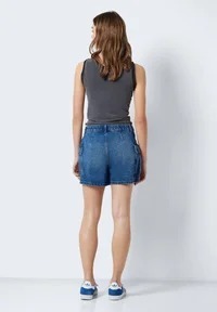 Shorts Bermuda en Jean Souple Unisexe pour Homme, Coupe Droite, Taille Mi-Haute, Séchage Rapide, Effet Vieilli, Style Vintage Décontracté Urbain, Vente en Gros - Product Image 4