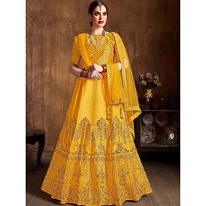 Lehenga Choli de Seda Bordada en Amarillo, Talla Grande, para Bodas Haldi - Product Image 1