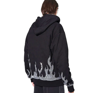 Sudadera con capucha negra para hombre con cremallera, estampado de llamas con pedrería, estilo urbano, corte oversize, manga regular, de algodón tejido, para otoño - Product Image 2