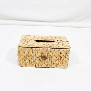 Nuevo Diseño de Portapañuelos Rectangular de Jacinto de Agua con Cierre de Botón de Madera - Product Image 1