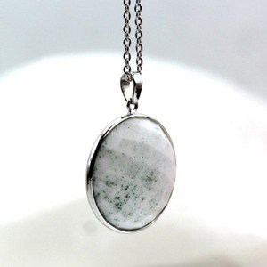 NIKHIL GEMS - Colgante de Calcedonia Blanca Natural con Plata de Ley 925, Amuleto de Compromiso Vintage con Certificado de Terceros para Mujer - Product Image 3