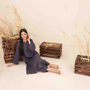 Trajes de mujer bordados paquistaníes de 3 piezas de lujo Tawakkal Vol <span class=keywords><strong>EMEL</strong></span> Ropa india y pakistaní Salwar Kameez para mujer" - Product Image 1