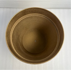 Jardinière en fer unique avec finition texturée blanche pour pots de fleurs décoratifs, élégante pour l'intérieur, l'extérieur, le jardin, le balcon et la décoration de la maison - Product Image 2