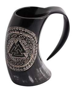 Jarra de Cuerno Estilo Vikingo con Grabado Personalizado, Elaborada por Artesanos Generacionales con Material de Cuerno Seleccionado a Mano - Product Image 1