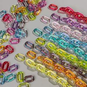 Grandes chaînes décoratives en résine transparente colorée pour la décoration murale par Abdul Rehman Enterprises - Product Image 4