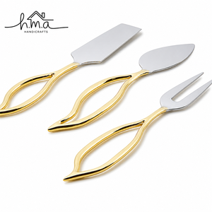 Ensemble de couteaux à fromage en laiton, couleur or et argent, manche en forme de feuille, lame plate, spatule ovale et fourchette à deux dents, élégant - Product Image 1