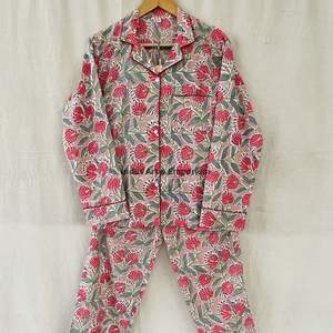 Nuevo conjunto de pijama de algodón para mujer, estampado a mano con motivos indios, 100% algodón. - Product Image 6