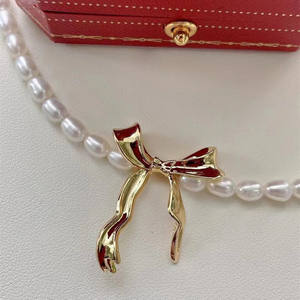 Collar de Perlas de Agua Dulce Retro para Mujer, con Colgante en Forma de Moneda de Oro de 14K, Perla Natural Incrustada, Elegante para la Clavícula - Product Image 1