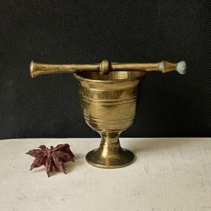 Eco Friendly Solid Brass Mortar And Pestle <b>Grinder</b> For Kitchen Spice Grinding And Herbal Medicine Preparation - Product Image 3