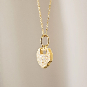 Collier pendentif en forme de cœur plaqué or 18 carats de luxe avec chaîne en cristal et strass, unisexe, à porter tous les jours - Product Image 2