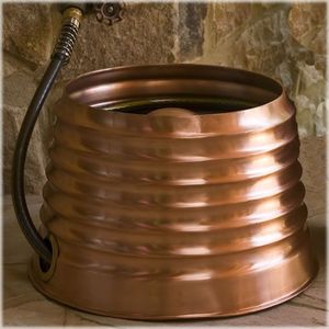 Pot de rangement décoratif pour tuyau d'arrosage en cuivre martelé avec couvercle et poignée en forme de feuille pour extérieur - Product Image 3