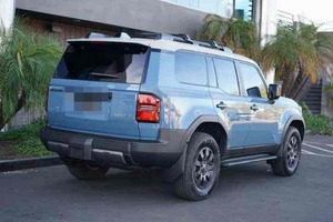 รถมือสองปี 2023 รุ่น CR/ER First Edition ขับเคลื่อน 4 ล้อ พวงมาลัยซ้าย เบาะหนัง กล้องมองหลัง มาตรฐานยูโร 3 5 ที่นั่ง - Product Image 3