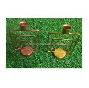 Bougeoir en métal de luxe Meilleur fini Nouveau design Bougeoir en métal Chandelier pour la décoration de la maison Qualité supérieure - Product Image 2