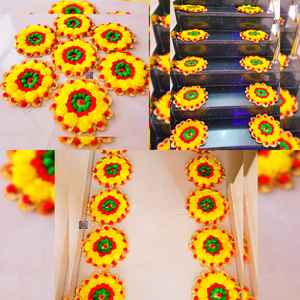 Colección AARNA, Portavelas Decorativo Hecho a Mano Estilo Art Deco, Flores Artificiales, Decoración Metálica Ecológica para Festivales Indios - Product Image 3