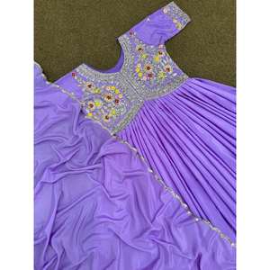 ชุดราตรีปักลายด้วยผ้าไหมฝรั่งเศสพร้อมลาเวนเดอร์ dupatta - Product Image 4