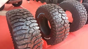 Pneus tout-terrain PCR <span class=keywords><strong>Leina</strong></span> de haute qualité 285/70R17 Radiaux sans chambre à air Neufs Garantie 50000 KM Vitesse V pour remplacement Chine - Product Image 2
