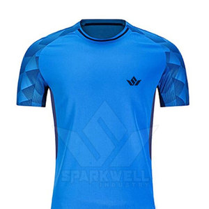 Tenue de football performante en polyester respirant et léger, impression personnalisée, conçue pour les entraînements et les matchs - Product Image 3