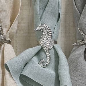 Anillos de Servilleta Metálicos con Forma de Caballito de Mar Plateado para Decoración de Mesa de Boda - Product Image 1