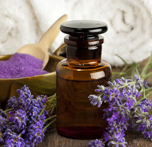 Aceite Esencial de Lavanda Orgánico, Alivio Natural del Estrés, Aceite Nutritivo para la Piel y el Cabello, Destilado al Vapor, Empaquetado al por Mayor - Product Image 1